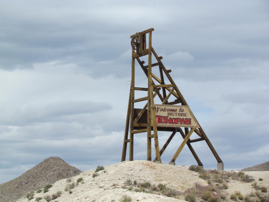 A visitor sign welcoming you to Tonopah in Nye County. Photo by Elaine Quilici
