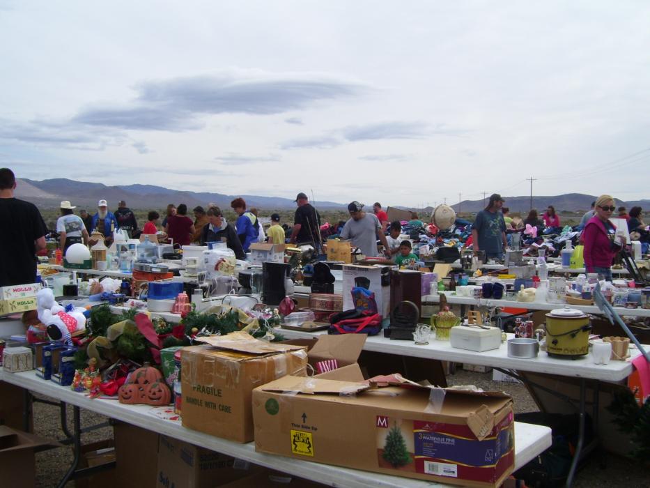 Shoppers at the successful yardsale fundraiser for the nonprofit Dayton Food Pantry on May 7.