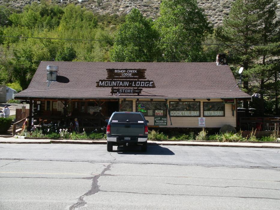 The main building at the Bishop Creek Lodge. Photo by Elaine Quilici