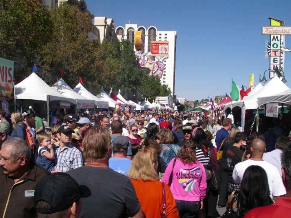 Some of the huge Sunday crowd at the Italian Festival.  Photo by Elaine Quilici