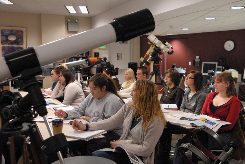 Students at WNC Davis Observatory.