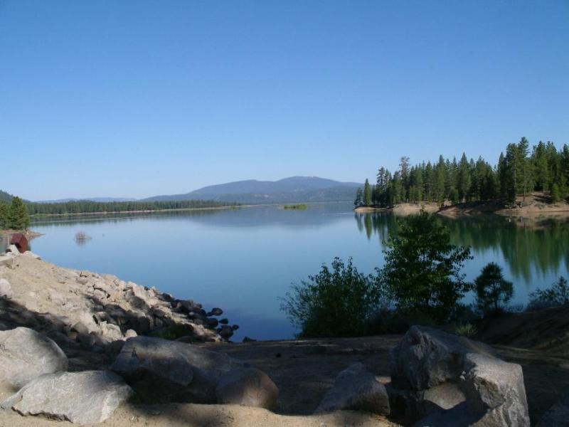Davis Lake, Calif. Photo by Elaine Quilici