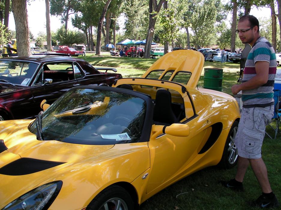 Argenis Hernandez of Carson City checks out this hot rod.