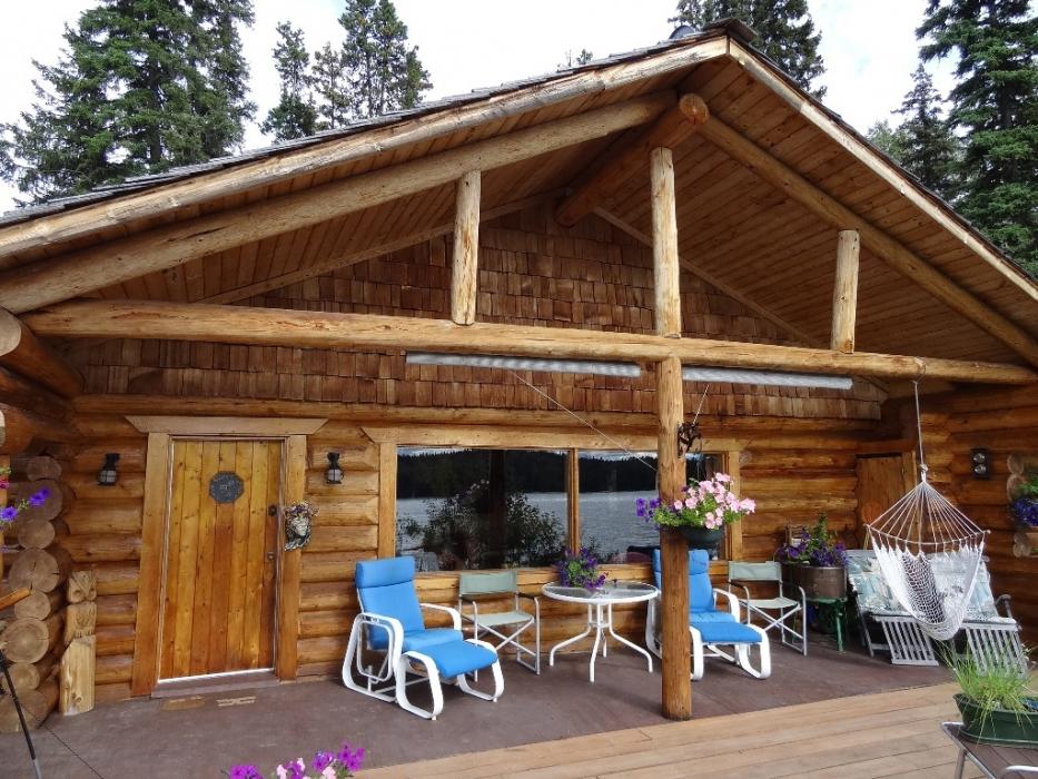 The front porch at the Lodge.  Photo by Elaine Quilici