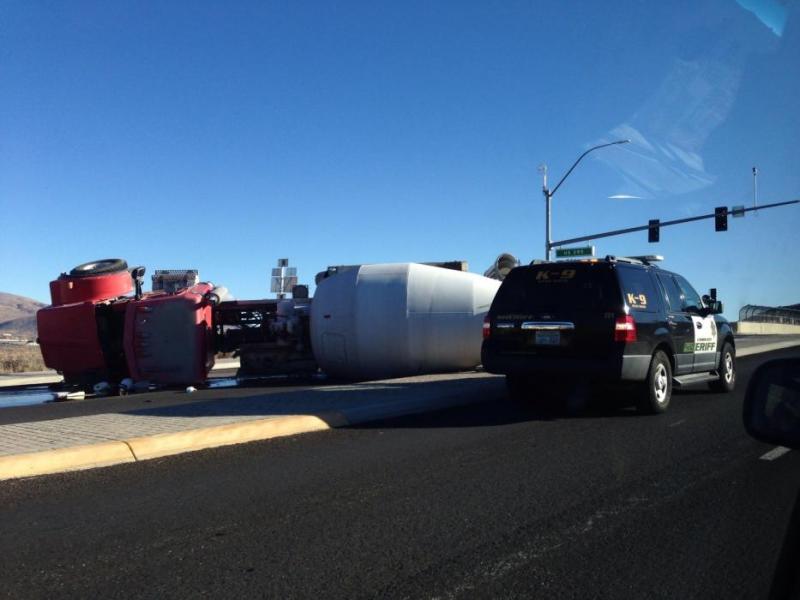 A cement truck overturned in Carson City near the freeway. Photo by Mira Caraway