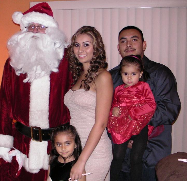 L to R: Santa, Brianna Garcia, Jessica Nunez, Melanie Garcia and Jose Garcia.