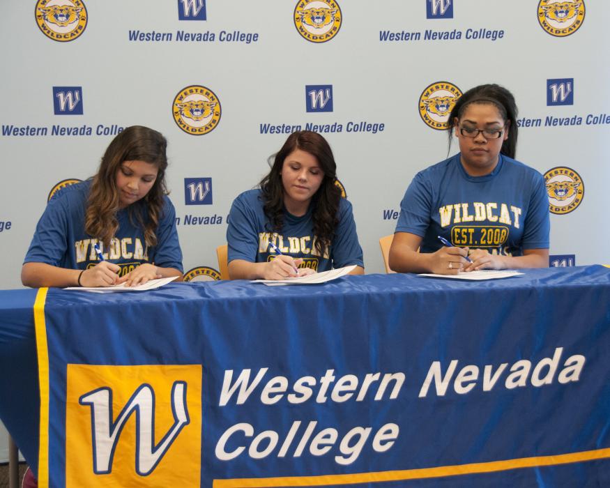 L-R: Katie Gonzales, Britni Greninger, Kaitlyn Jimmy.