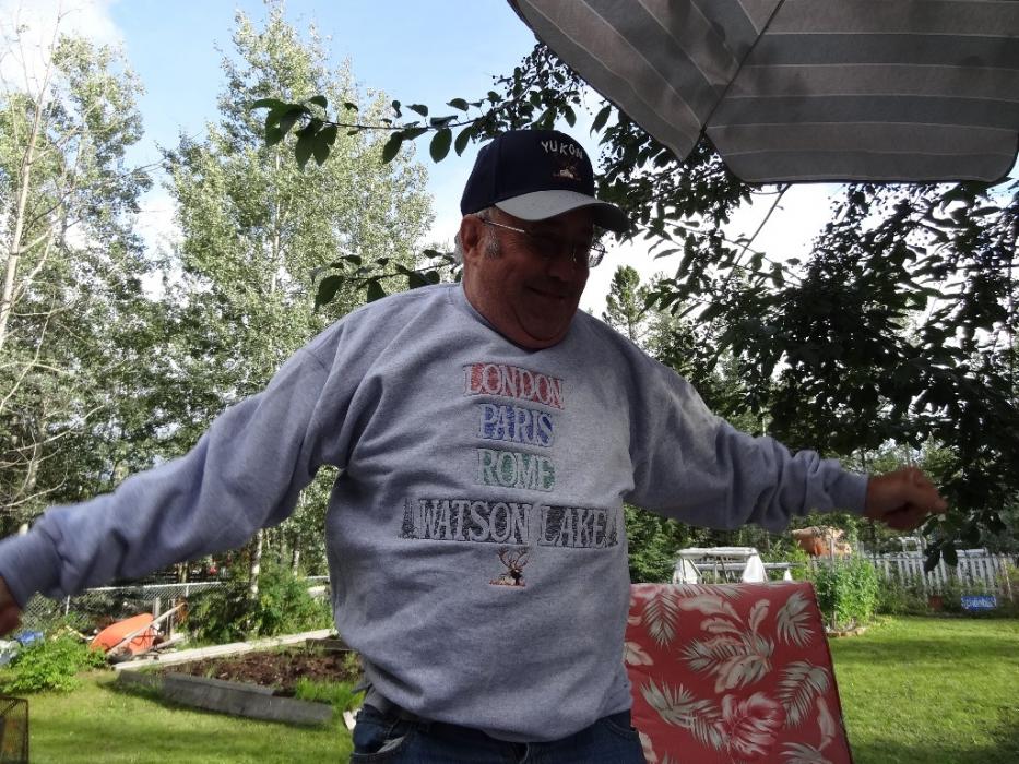 Barry Drury wearing his sweatshirt made in Nevada. Photo by Don Quilici