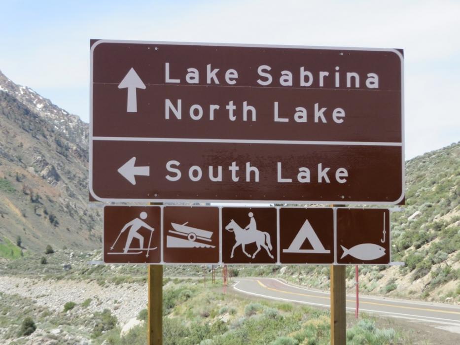 The junction sign on S.R. 168. Photo by Elaine Quilici