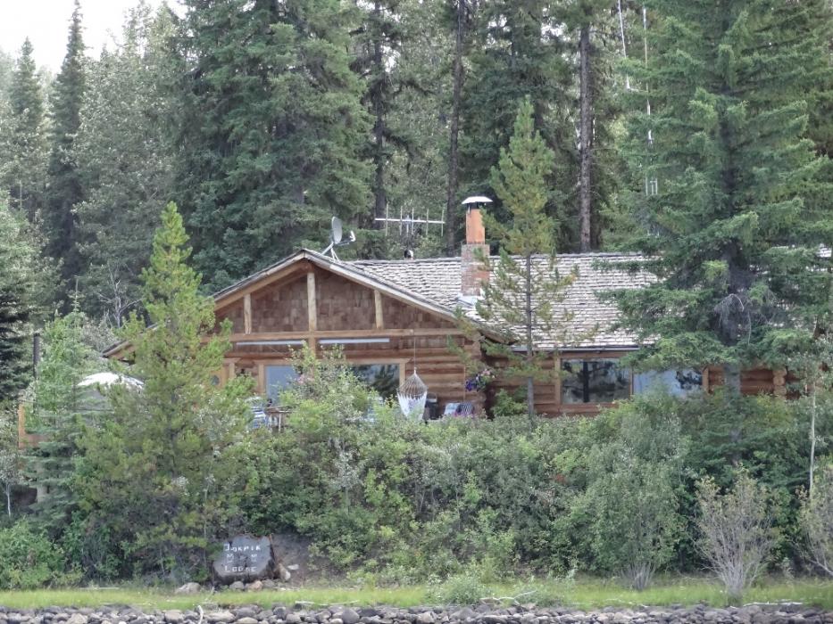 Ookpik Lodge on Babine Lake, B.C. Photo by Elaine Quilici