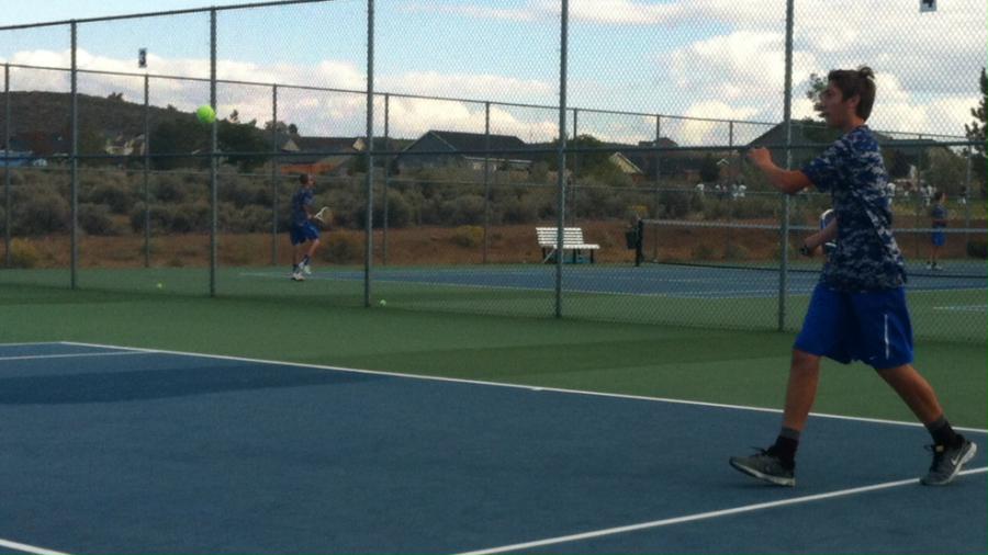 Stuart McElhany lining up a forehand