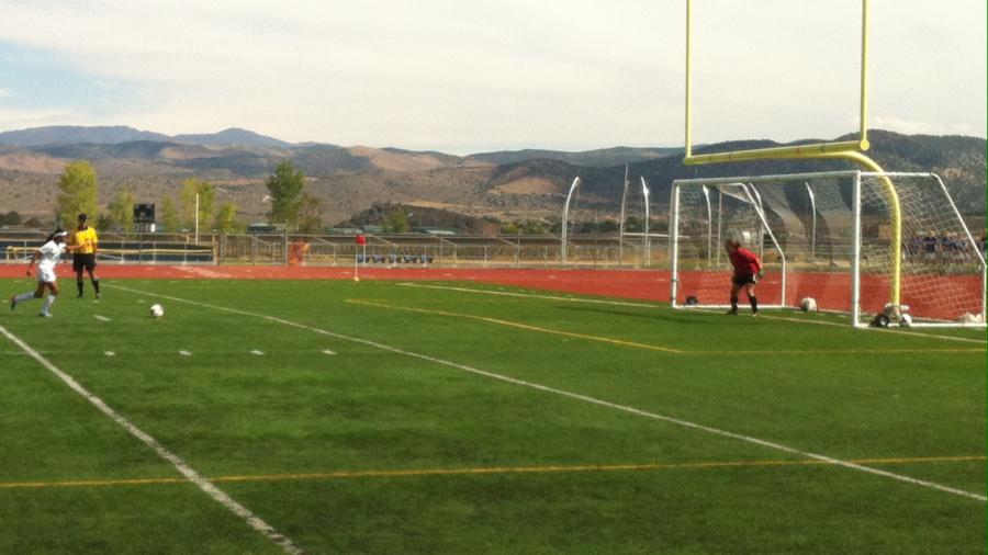 Carla Reyes lining up for her penalty