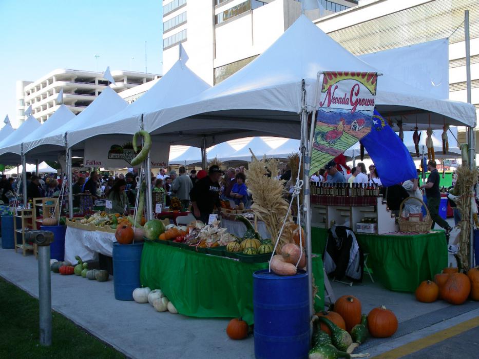 A booth selling Nevada grown vegetables.  Photo by Elaine Quilici