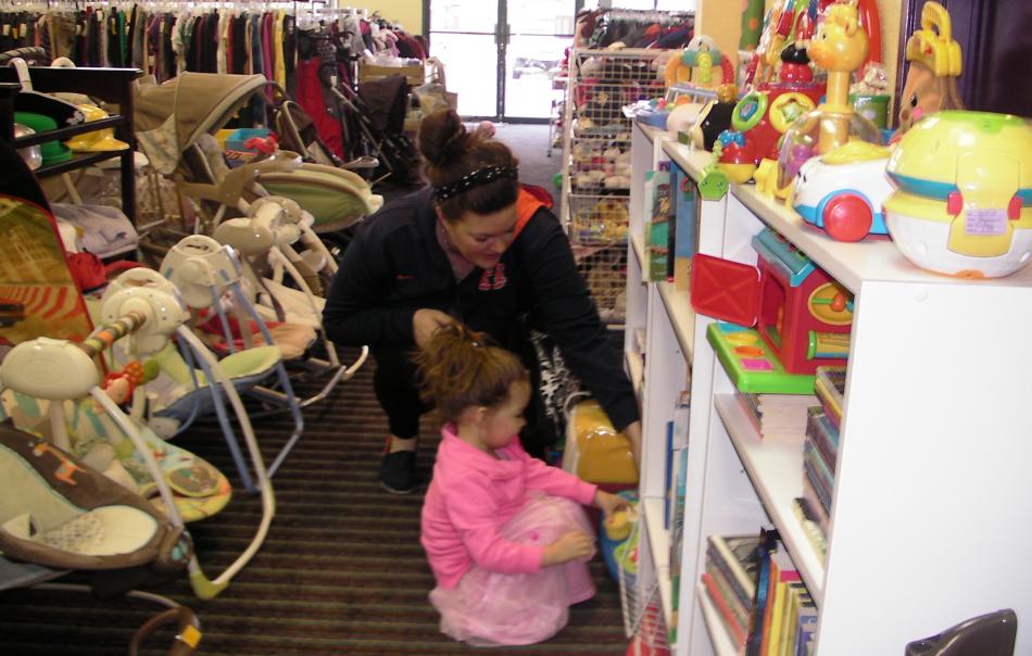 Customer Tiffany Gelbaum with 4-month-old daughter Sydney.