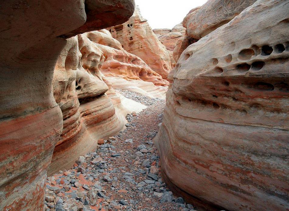 The Nevada Geology Calendar features stunning photos of the Nevada land and terrain.