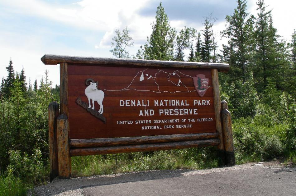 Entering Denali National Park. Photo by Elaine Quilici
