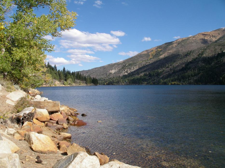 Upper Twin Lake in the Fall. Photo by Don Quilici