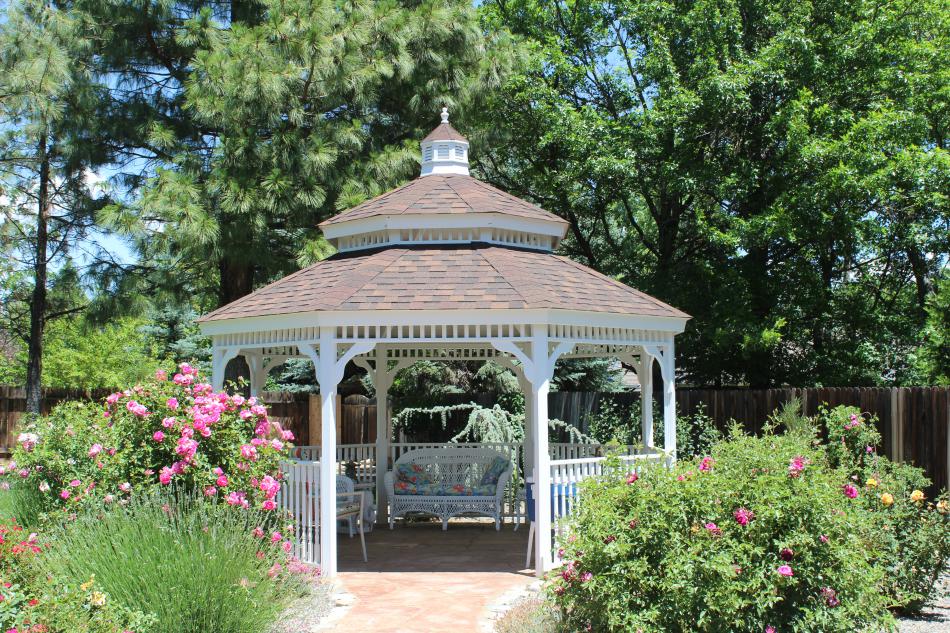 A rotunda with comfy couches give guests a place to rest.