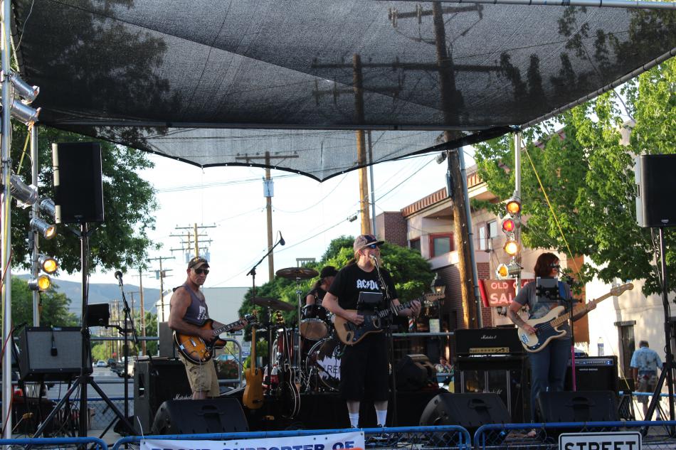 The Remains perform in Telegraph Square