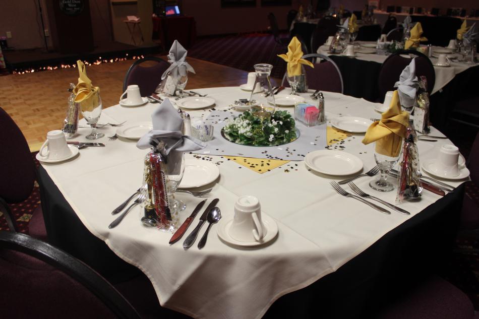 Tables were decorated in 1920 styles