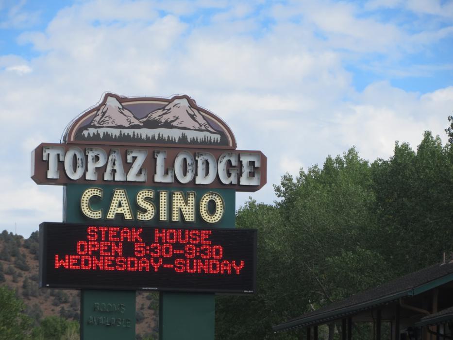 Topaz Lodge and Casino at Topaz Lake. Photo by Elaine Quilici
