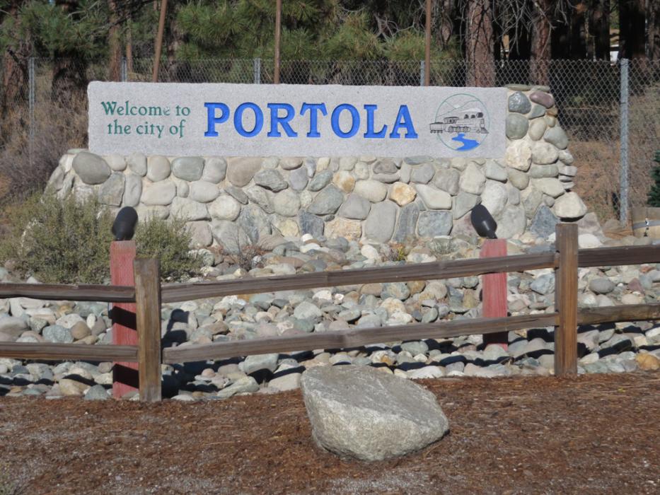Entering Portola, Calif.  Photo by Elaine Quilici