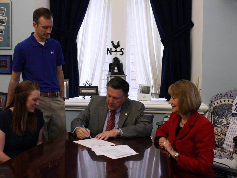 Assemblyman PK O’Neill, son Philip, daughter-in-law Alyssa and wife Nancy, files for Assembly District 40 re-election.