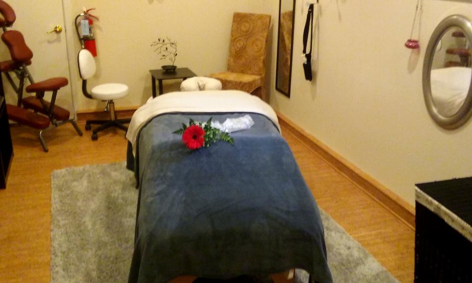 Massage therapy room at Chi.