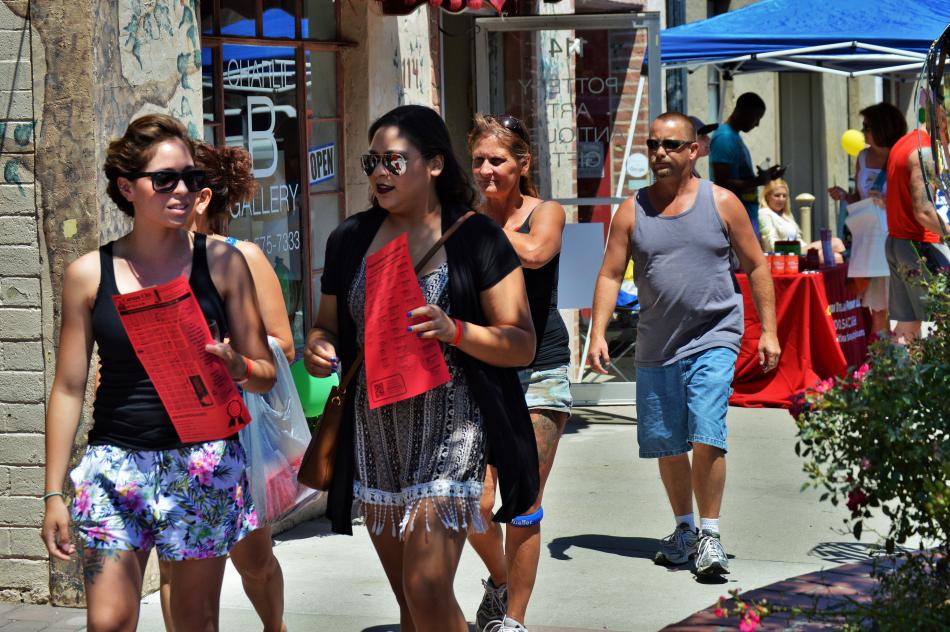 Wine Walkers at Telegraph and Curry streets.