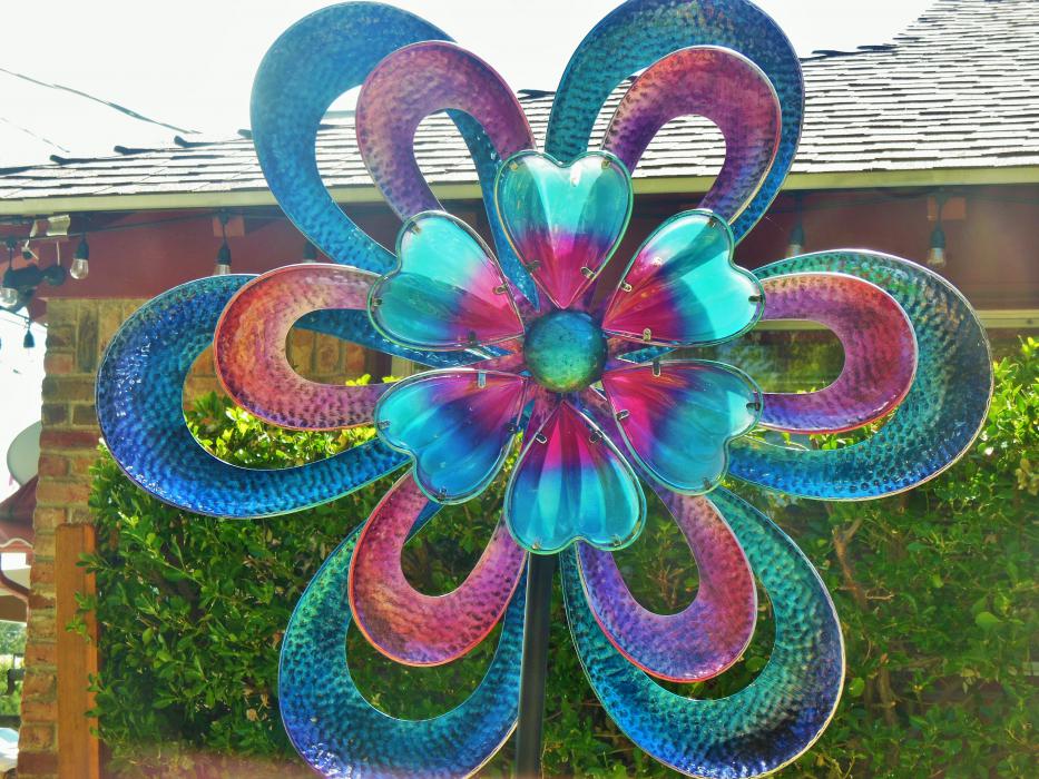 Large metal flower yard art.