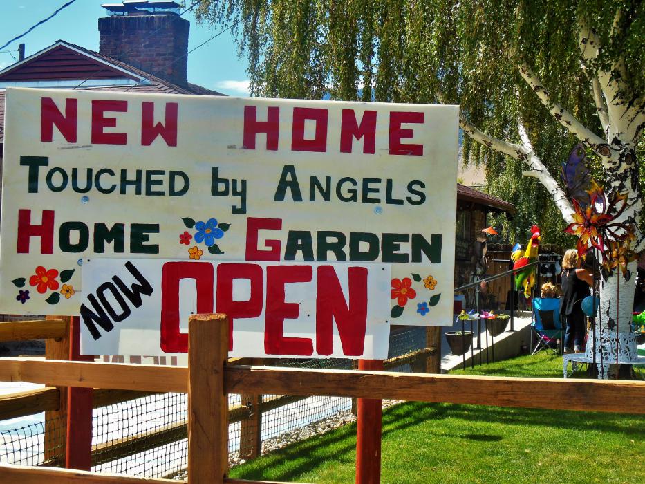 Photos by Brett Fisher. Touched By Angels, now located at the corner of E. John and N. Fall streets.