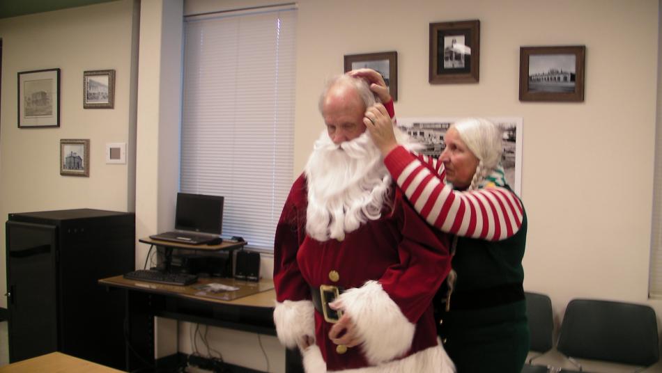 Volunteers Bill and Sindy Shilling have been supporting the Christmas Eve reserve program for 7 years.