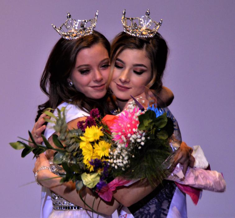 2016 Miss Outstanding Teens Karrina Ferris (left) of Carson City and Savanah Ray of Douglas County.