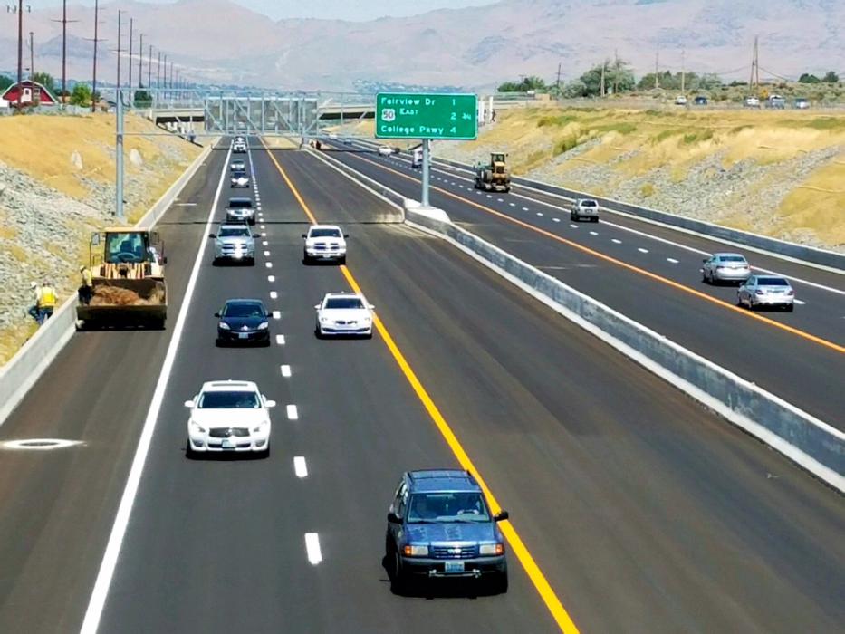 Motorists Wednesday along the Carson City I-580 Freeway. Photos by Brett Fisher