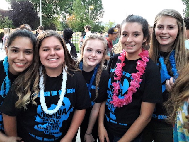 Link Crew Leaders Julia Cruz, Haylee Johnson, Barbara Stankute, Ali Sharp, Emily Doddridge.