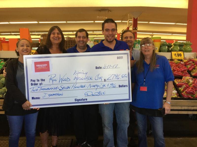 Grocery Outlet helps out community again