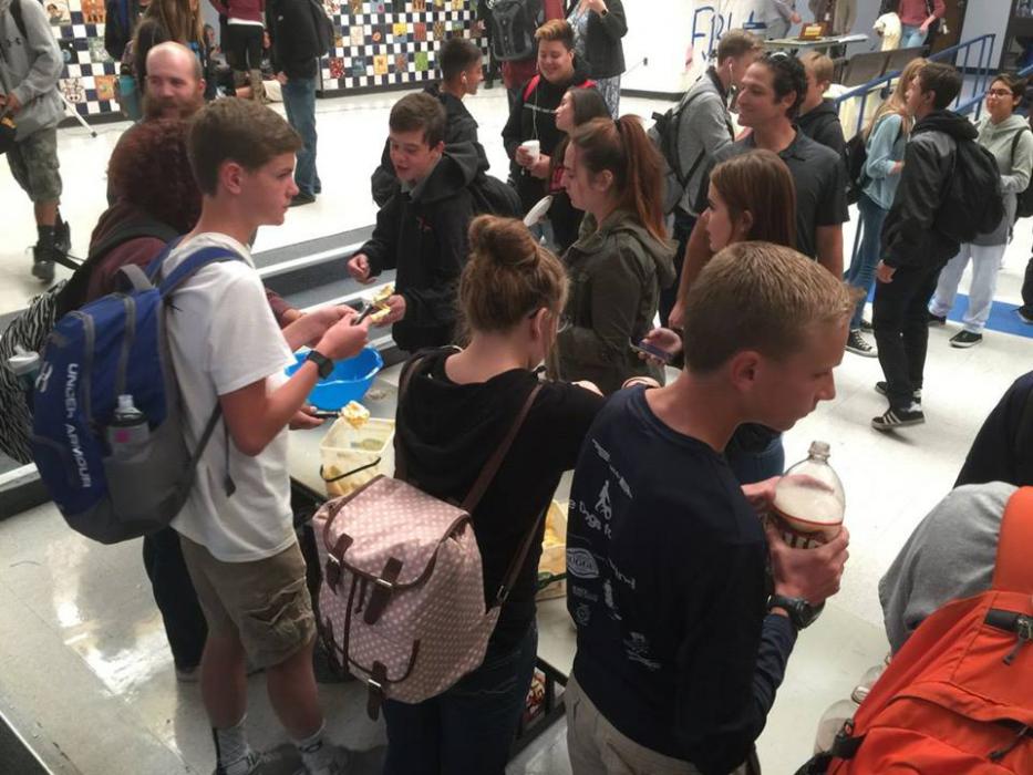 Fellowship of Christian Athletes handing out root beer floats during the CHS Week of Respect.