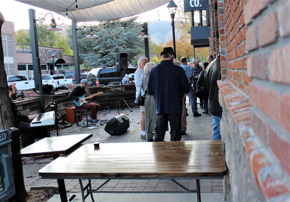 Live music on the outdoor patio at The Union Thursday.