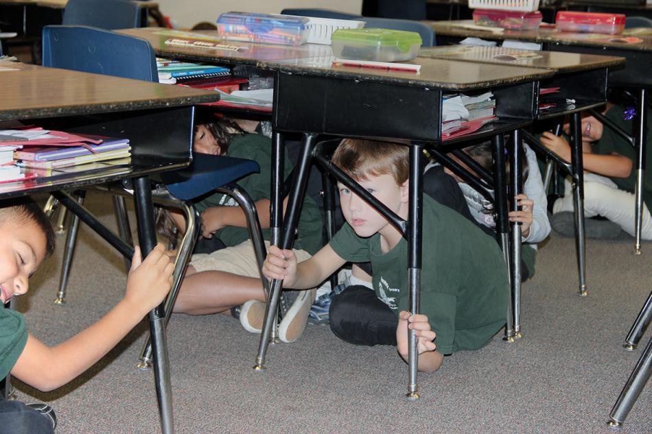 Students participate in the Great Nevada ShakeOut. Photo by UNR