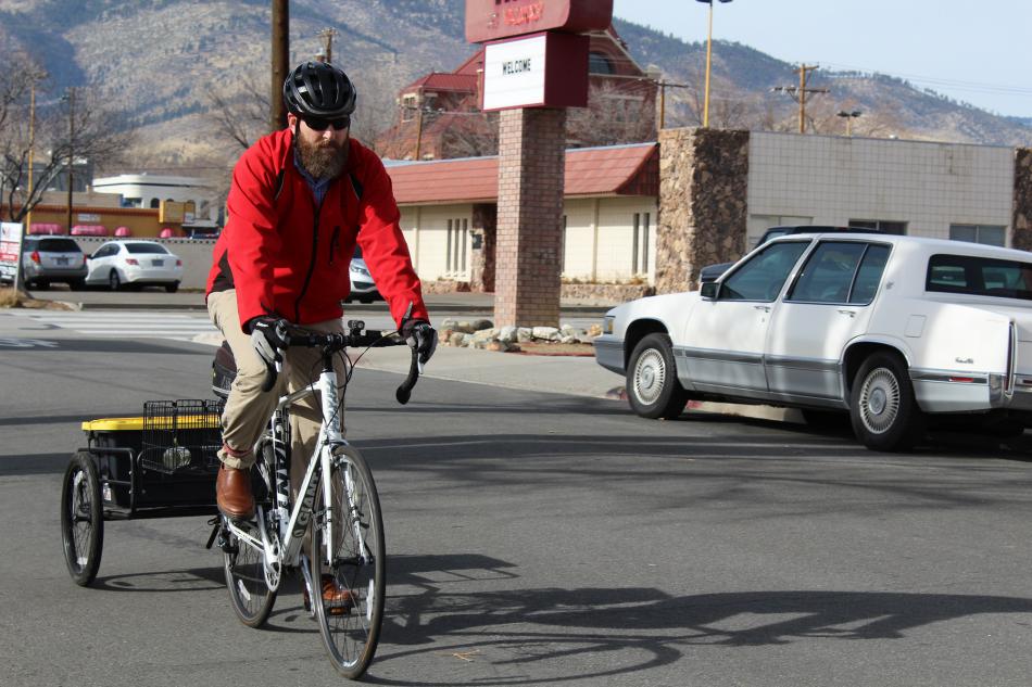 Muscle Powered’s Randy Gaa, delivers hot, nutritious meals through his new program, Meals on Two Wheels.