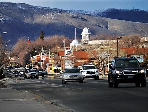 Automobile traffic on South Carson Street. Photo by Brett Fisher.