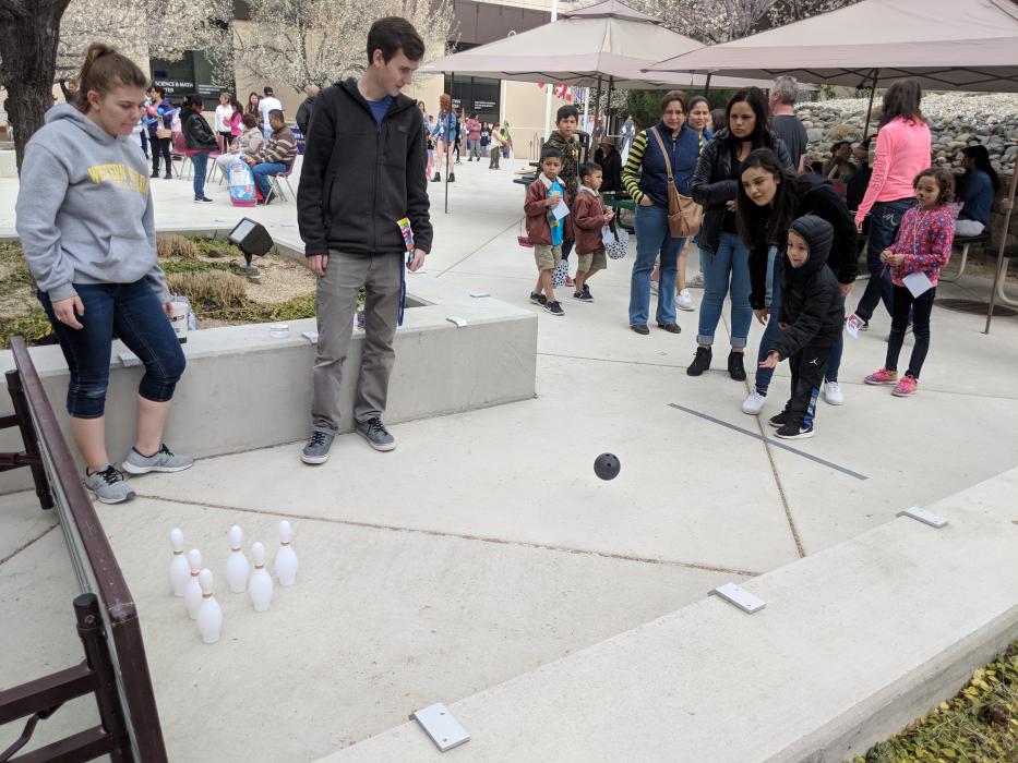 Party games were one of the many attractions after the hunt.