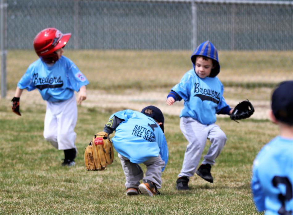Base runner advances on an infield hit Saturday at Governor's Field.