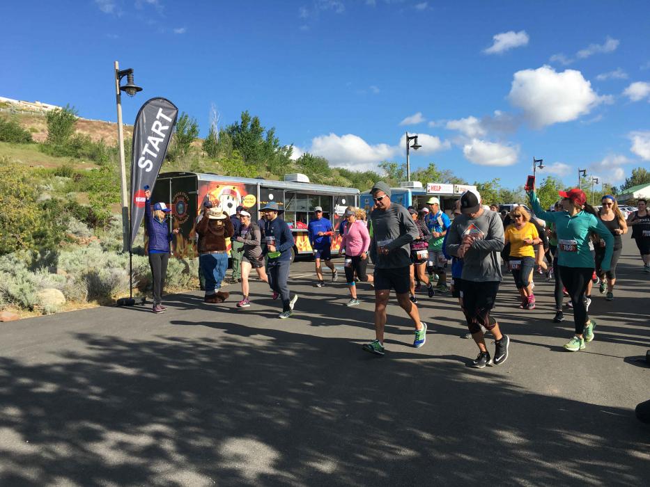 Participants in last year’s Nevada Wildfire Awareness run at the starting line.