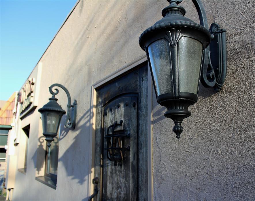 Photos by Brett Fisher. Exterior of the former D'Vine Wine location at 200 N. Stewart St.