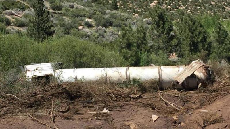 Driver dies after tanker truck overturns on SR-88 spilling bleach solution in Carson River. Photo courtesy: California DFG