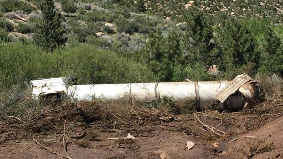 Driver dies after tanker truck overturns on SR-88 spilling bleach solution in Carson River. Photo courtesy: California DFG
