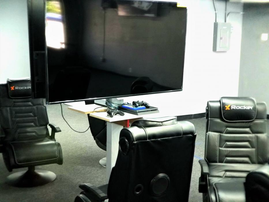 Xbox gaming consoles at Bulldog Cyber Cafe.