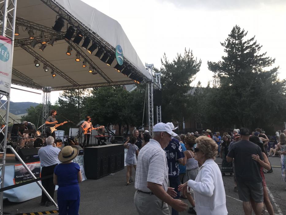 Ian Moore got concert-goers up dancing during his opening set.