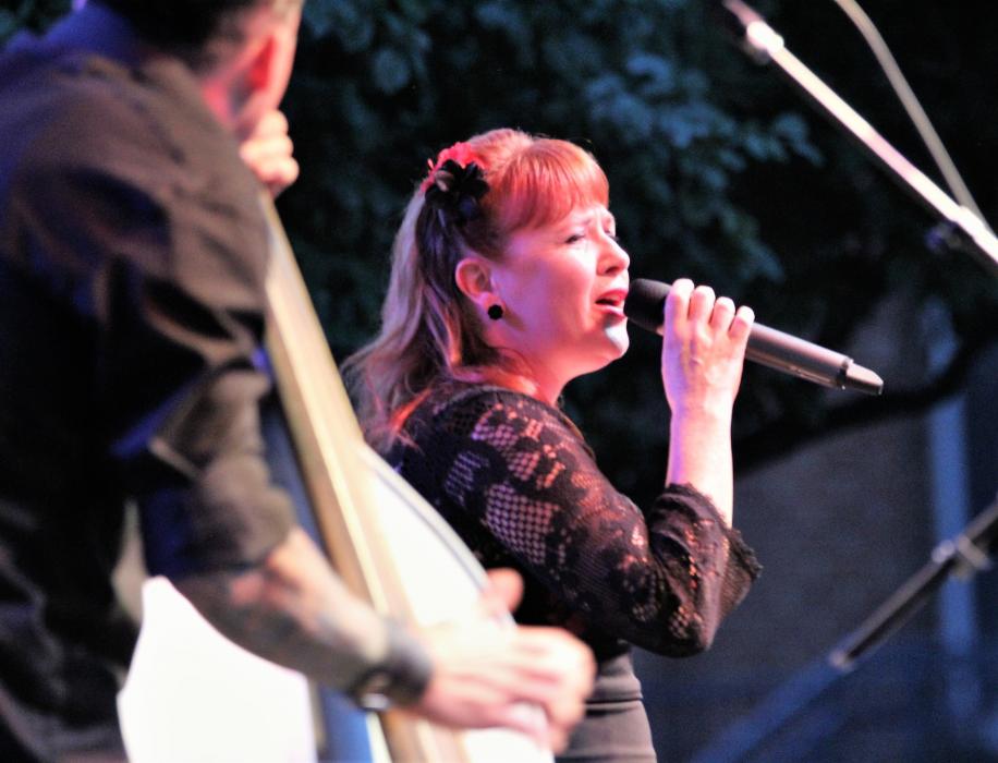 Aileen Quinn sings to the crowd at the BAC Saturday night.